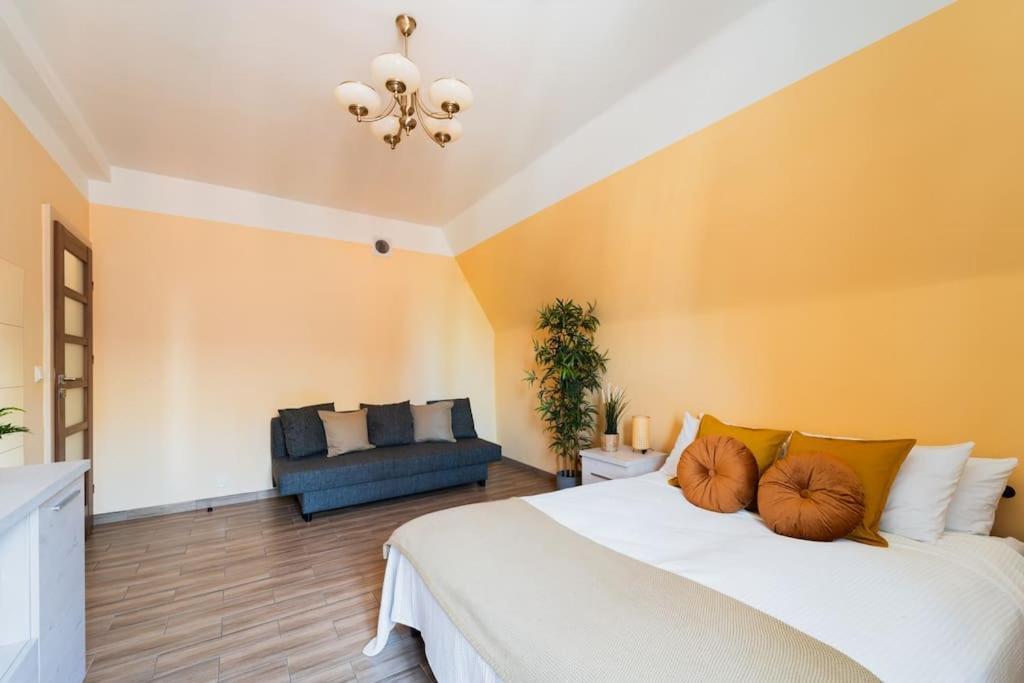 Market Square - Street Rynek 24 -2 Apartment *